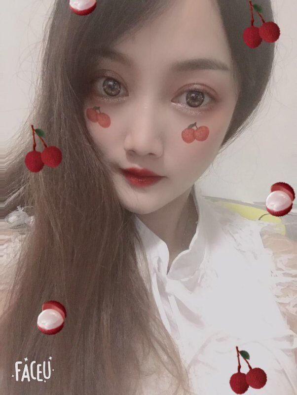 23岁 身高166cm 体重48kg 胸围36c